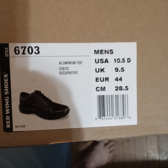 Men's Red Wing Black Leather safety oxfords...New - Picture 4 of 4